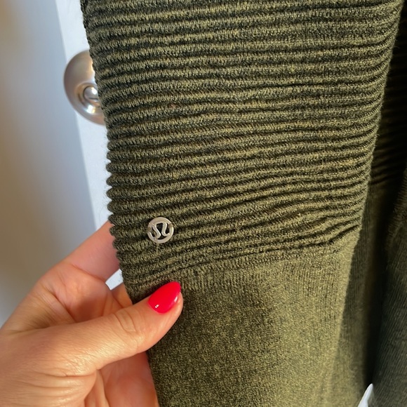 Lululemon cardigan - Picture 6 of 9